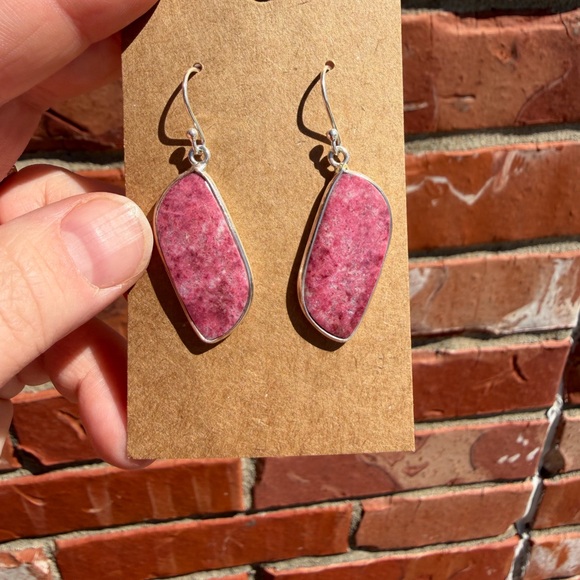Pink thulite dangles - Picture 1 of 5